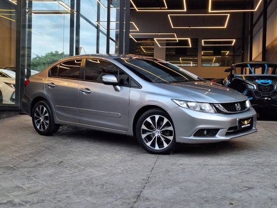 HONDA CIVIC 2.0 LXR 16V FLEX 4P AUTOMÁTICO HONDA CIVIC 2.0 LXR 16V FLEX 4P AUTOMÁTICO